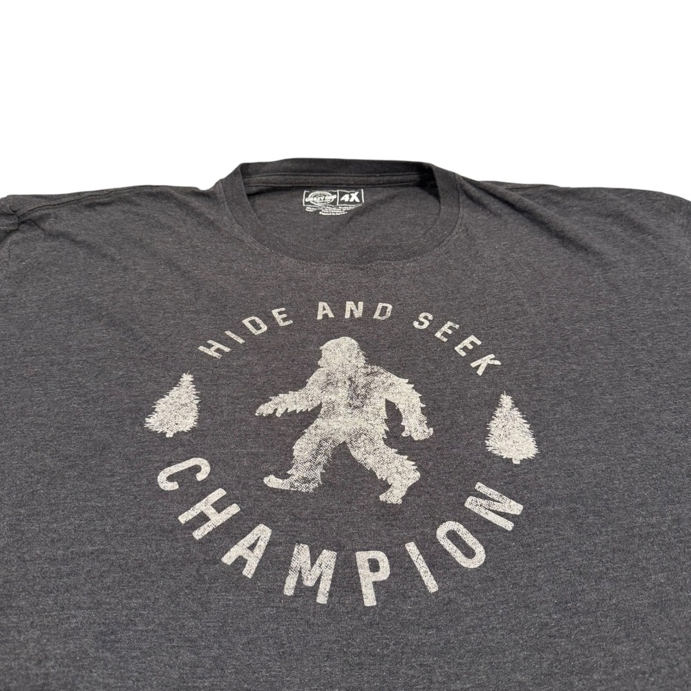 Crazy Dog Bigfoot Hide and Seek Champion Gray Graphic T-Shirt Mens 4X Sasquatch - Picture 2 of 6